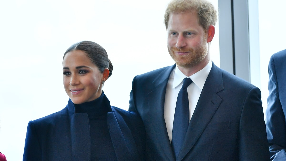Meghan Markle Wore a Thing: Emporio Armani Wool Coat Edition