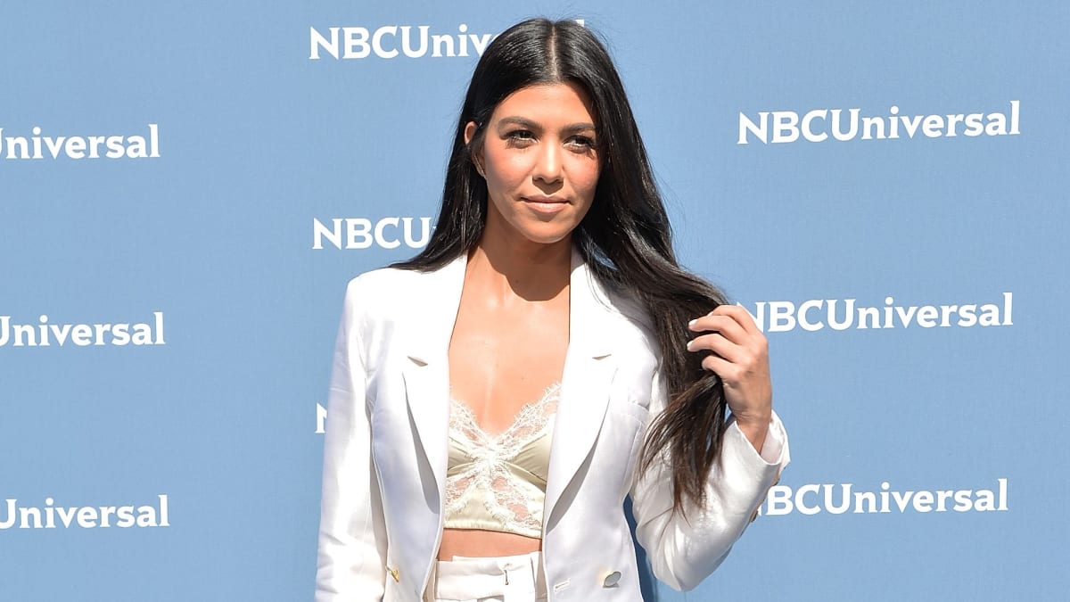 Great Outfits in Fashion History: Kourtney Kardashian in a White Sergio Hudson Suit