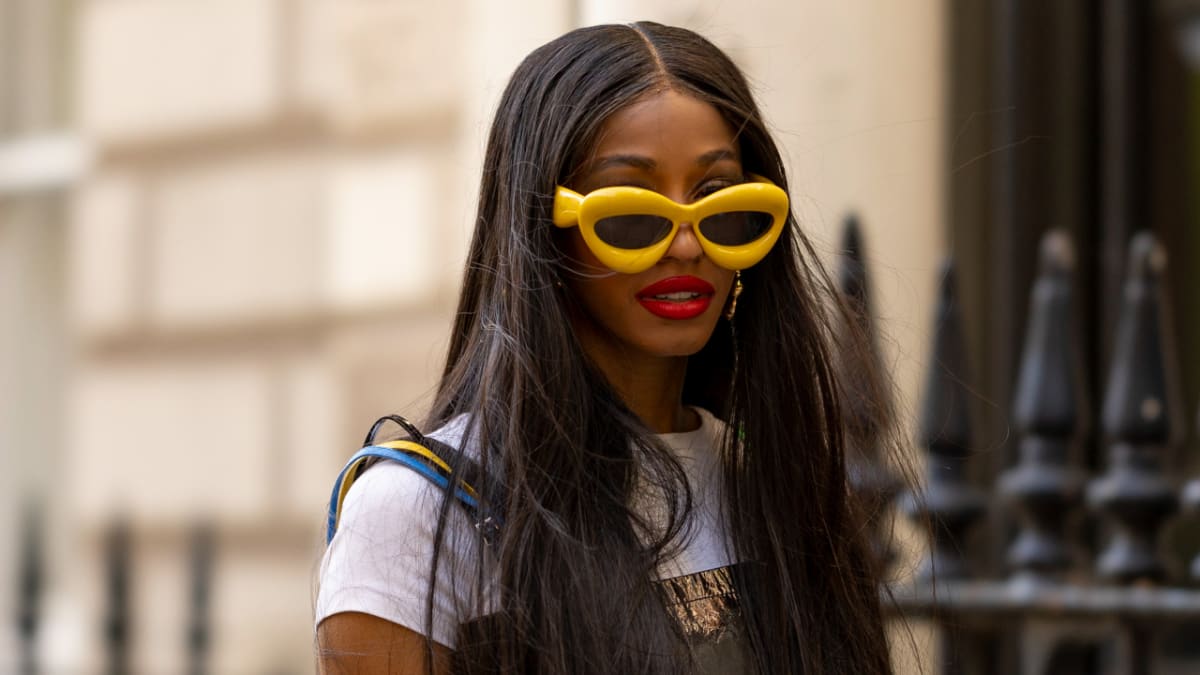 The 29 Best Beauty Looks From London Fashion Week Street Style
