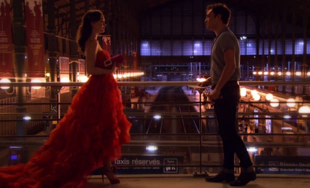 Gossip Girl Blair in a red Oscar de la Renta dress
