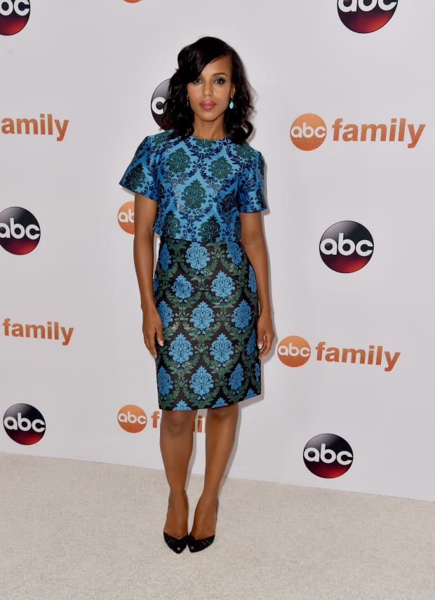 Kerry Washington melting paparazzi cameras with her powerful gaze. Photo: Alberto E. Rodriguez/Getty Images