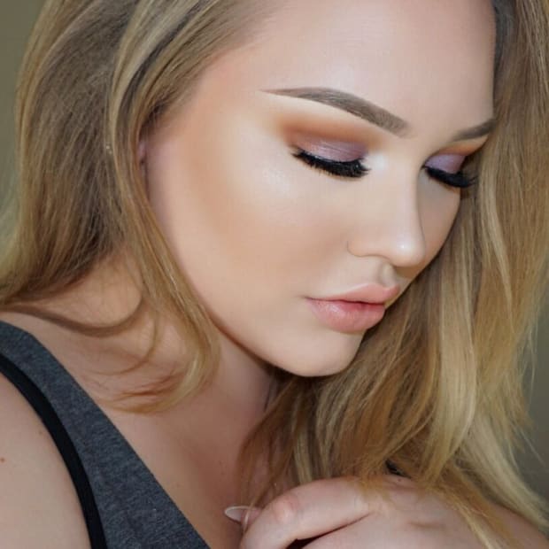 Those lashes, tho. Photo: @nikkietutorials/Instagram