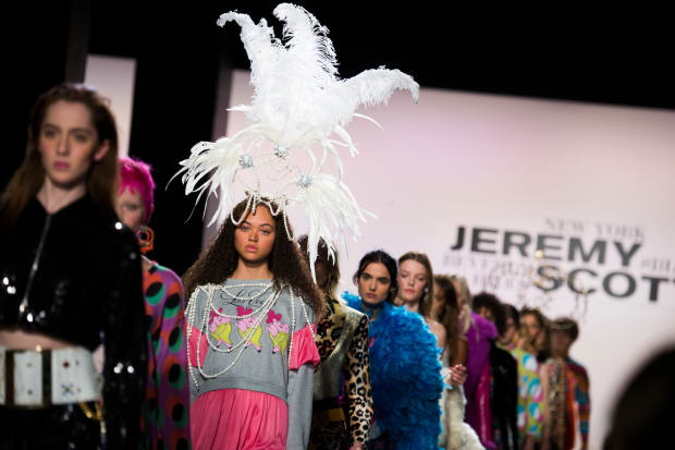 Looks that most editors did not see from Jeremy Scott's Fall 2017 presentation (shitshow). Photo: Imaxtree