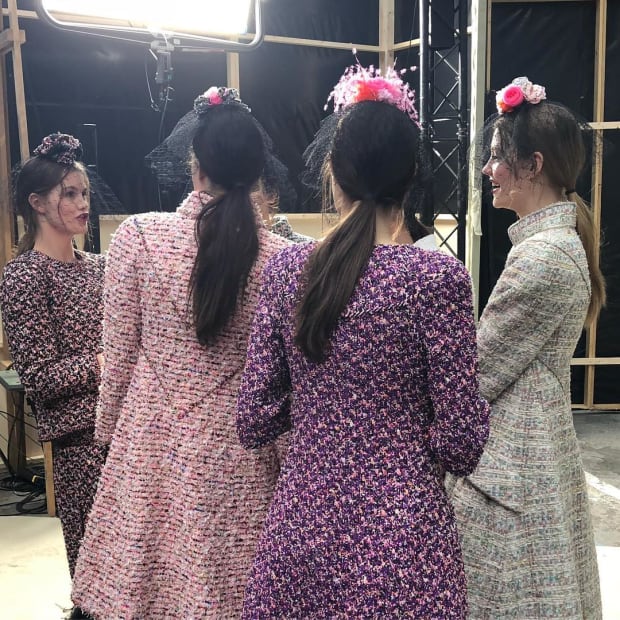 An alternate view of the low ponytails. Photo: @sammcknight1/Instagram