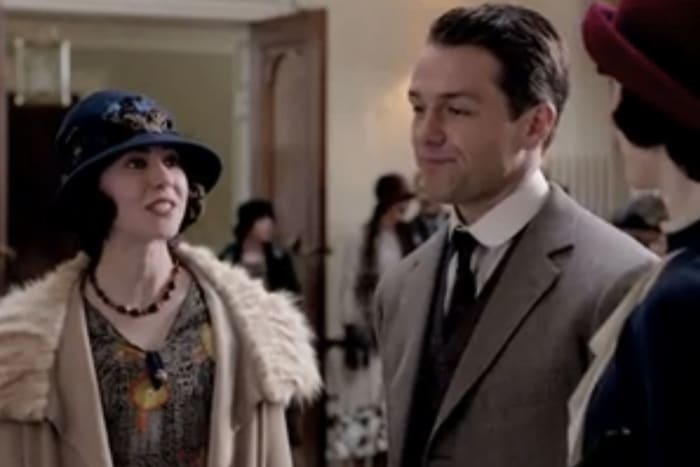 'Downton Abbey' Season 5, Episode 4 Fashion Recap: Lady Mary Wins ...