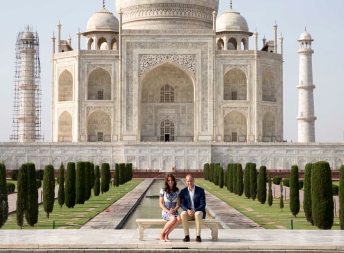 Kate and Wills reenacting Princess Diana's iconic photo in front of the Taj Mahal on April 16. Photo: Ian Vogler - Pool/Getty Images