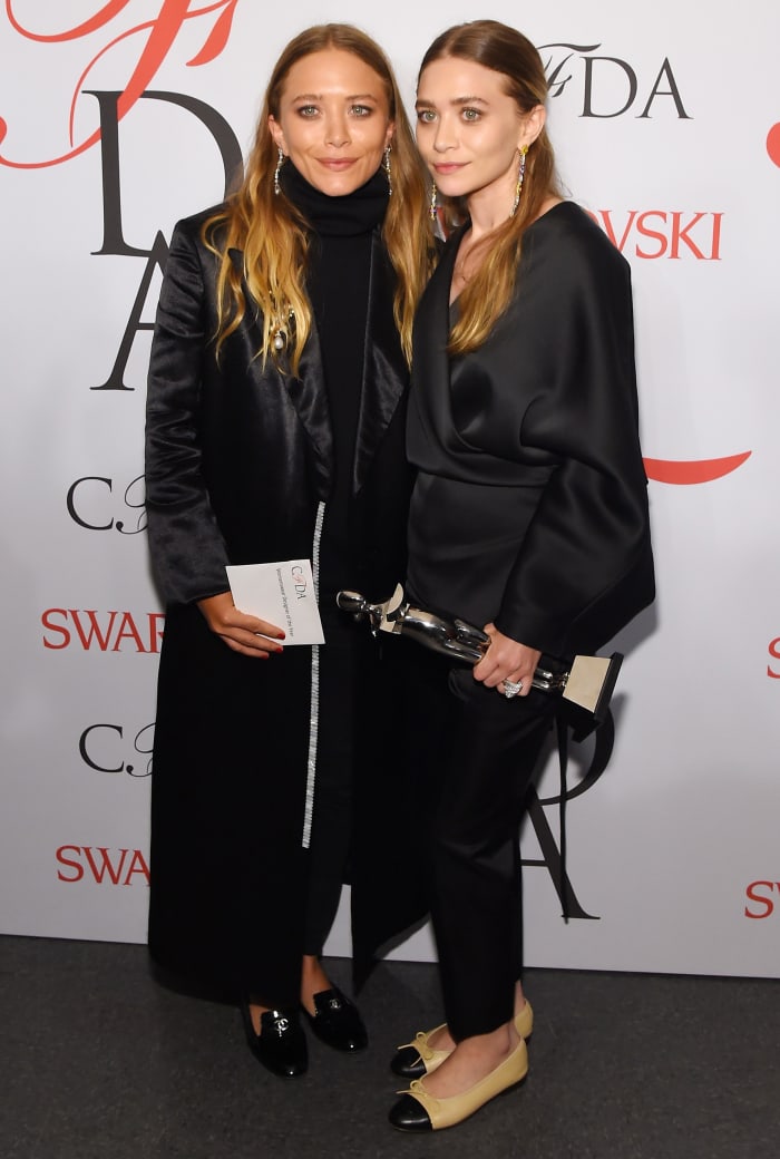 Mary-Kate Olsen and Ashley Olsen on the winners walk at the 2015 CFDA Fashion Awards. Photo: Larry Busacca/Getty Images