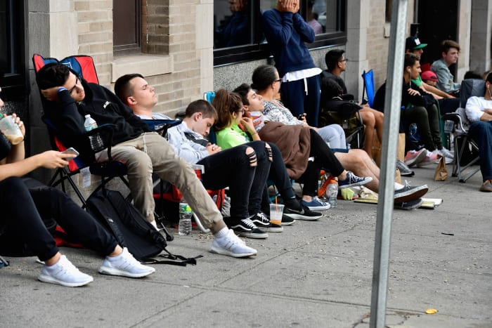 Hundreds line up, many as early as 4:30 p.m. the day prior, to attend the opening of the Kanye West "Pablo" pop-up in Boston. Photo: Paul Marotta/Getty Images