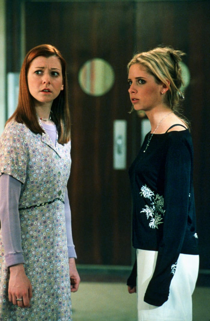 Willow (Alyson Hannigan), Buffy and her bra straps. Photo: © 1997-2003 Twentieth Century Fox Film Corporation. All Rights Reserved.