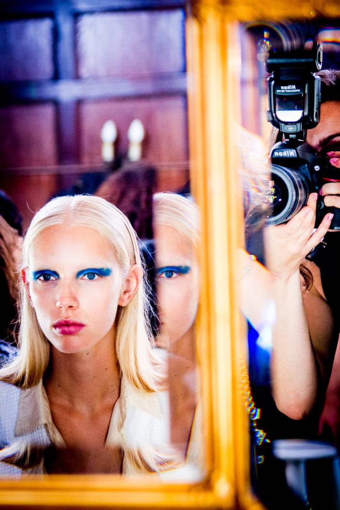 Alyssa Greenberg photographing backstage at Victoria Beckham's Spring 2017 show during New York Fashion Week. Photo: Courtesy of Alyssa Greenberg