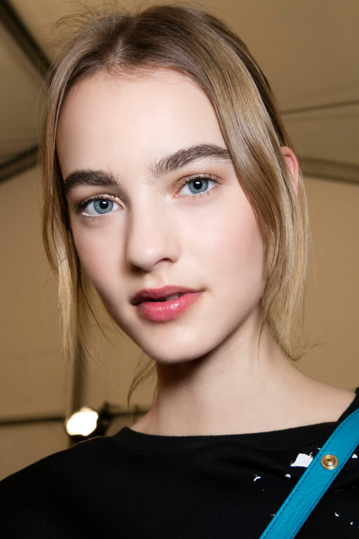 Maartje Verhoef backstage at Tommy Hilfiger fall 2016. (Maartje, how do you look so well-rested during NYFW?) Photo: Imaxtree