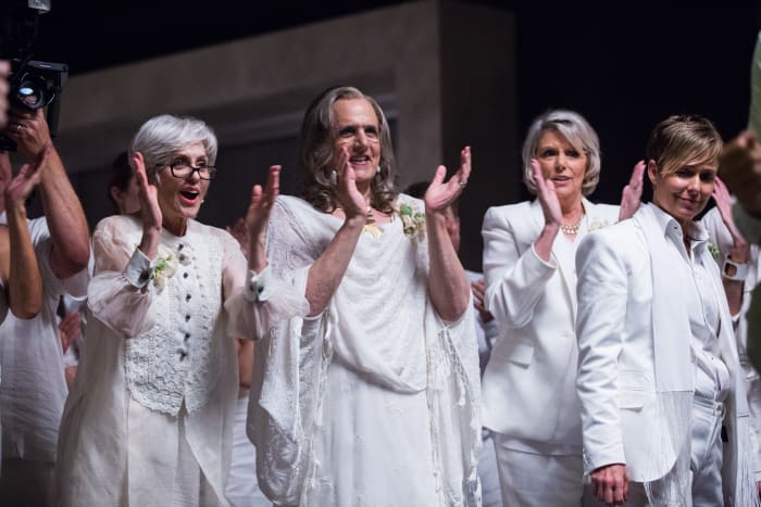 "The episode flashes back to a forgotten family member who lived in 1930's Berlin," Schley says. "We repeated some cast in both scenes and matched the white color of their costumes in order to link the present to 1930s." Shelly (Judith Light) and Maura (Jeffrey Tambor). Photo: Amazon StudiosPhoto: Amazon Studios