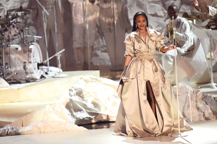 Rihanna's final performance at the 2016 MTV Video Music Awards. Photo: Michael Loccisano/Getty Images