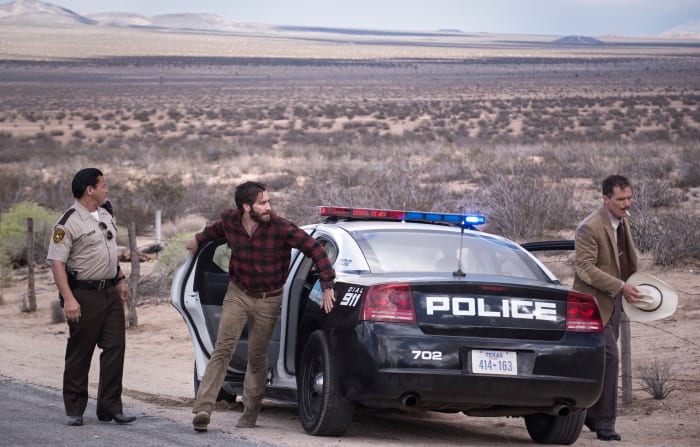 Jake Gyllenhaal as Tony (middle) and Michael Shannon as Bobby Andes (right). Photo: Merrick Morton/Focus Features