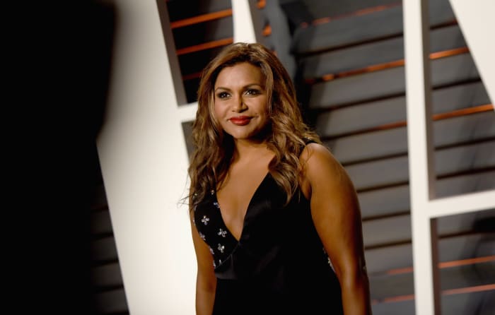 Mindy Kaling in a Salvador Perez-designed and -styled gown at the 2016 "Vanity Fair" Oscar Party. Photo: Larry Busacca/Getty Images