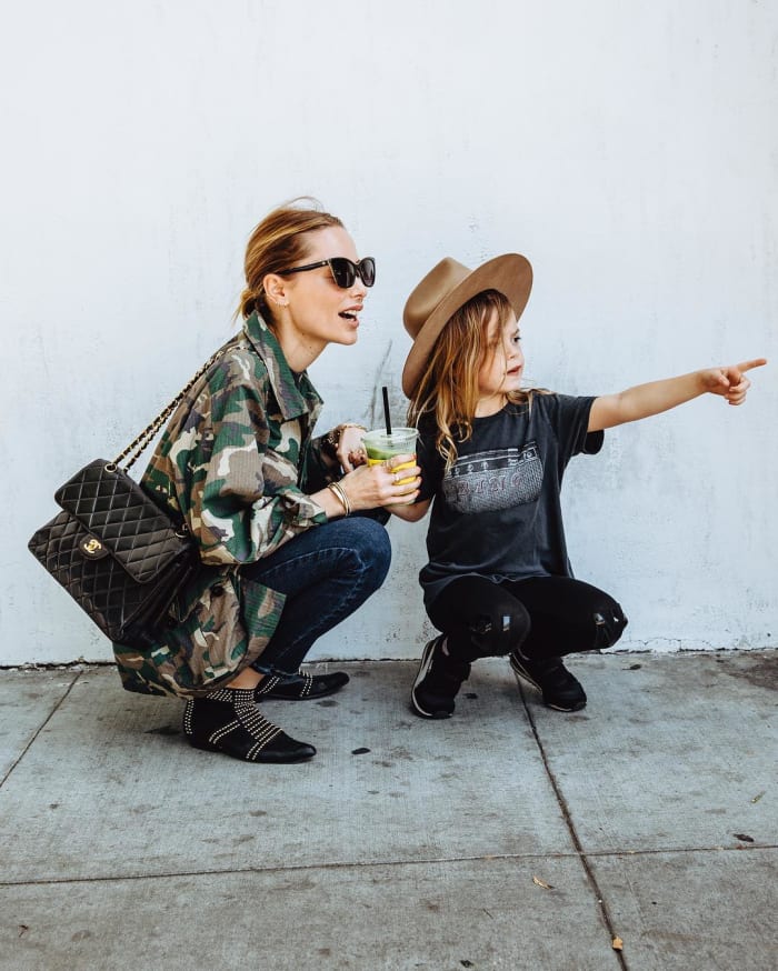 Anine Bing with her daugther. Photo: @bingkids/Instagram