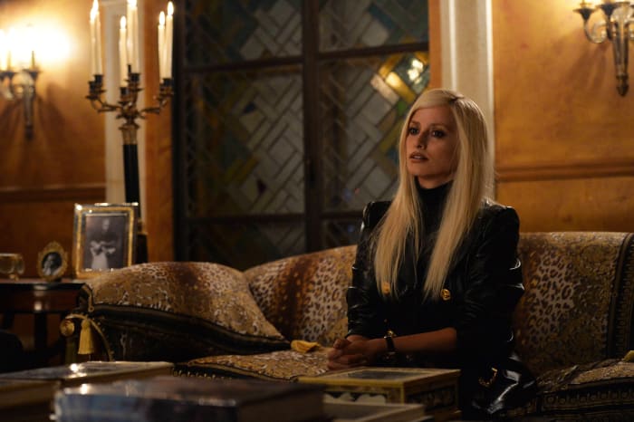Donatella Versace (Penelope Cruz) in 'The Assassination of Gianni Versace: American Crime Story,' with Emmy-nominated costume design by Lou Eyrich. Photo: Jeff Daly/FX