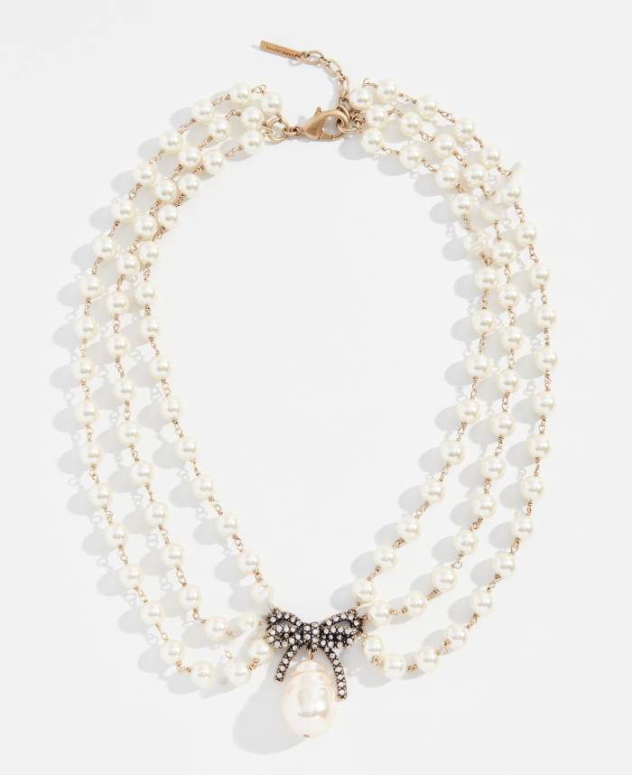 Marc Jacobs pearl statement collar necklace, $375, available here.