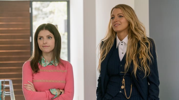 Stephanie Smothers (Anna Kendrick) and Emily start off on their awkward playdate. Photo: Peter Iovino