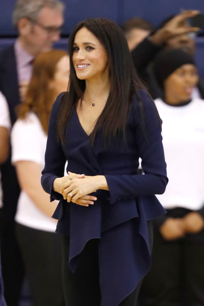 meghan markle white blouse