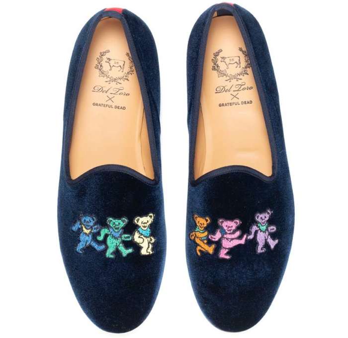 Del Toro x Grateful Dead slippers. Photo: Del Toro