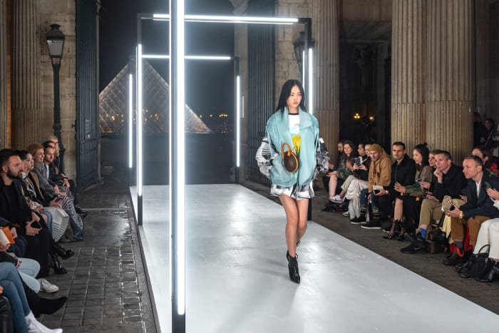 Nicolas Ghesquière Looks to the Future on Louis Vuitton&#39;s Spring 2019 Runway - Fashionista