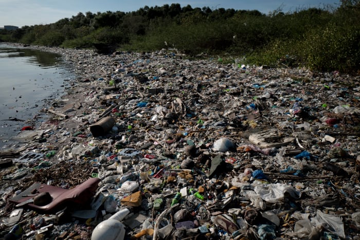 Plastic wastes fills a beach in Manila, Philippines. The Philippines ranks third on the list of the world's top-five plastic marine polluters, after China and Indonesia. Photo: Jes Aznar/Getty Images
