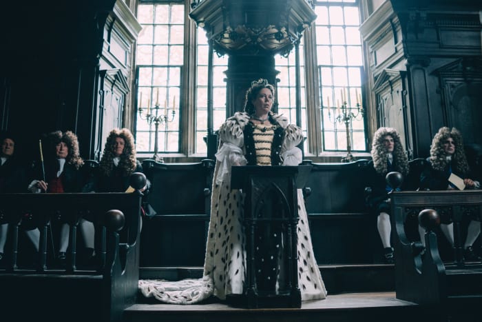 Queen Anne (Olivia Colman) addresses Parliament. Photo: Atsushi Nishijima/Twentieth Century Fox Film Corporation