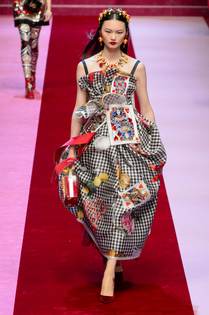 Dolce & Gabbana's Queens of Hearts Were a Sparkly Feast for the Eyes