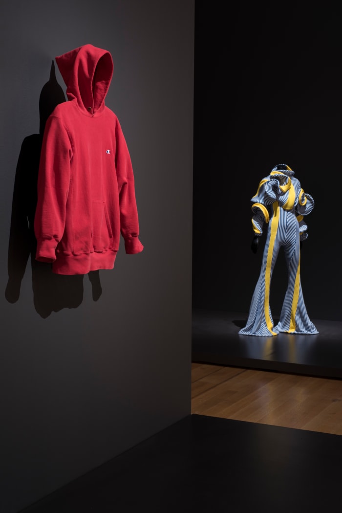 Installation view of 'Items: Is Fashion Modern?' The Museum of Modern Art, New York, October 1, 2017-January 28, 2018. © 2017 The Museum of Modern Art. Photo: Martin Seck