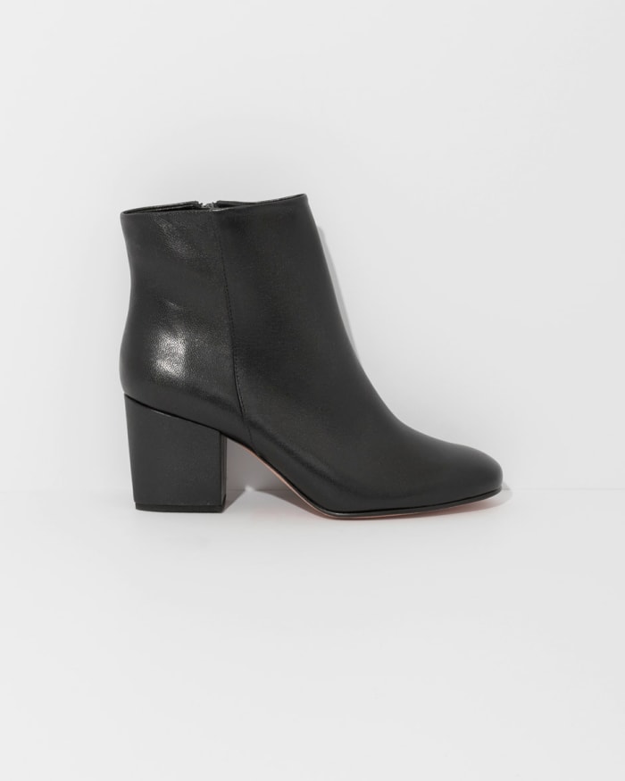 The Latest in Dhani's Search for the Perfect Black Ankle Boots ...