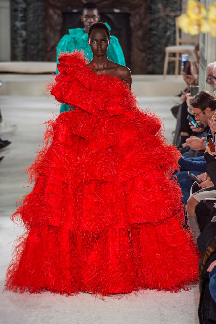 8 Couture Gowns That Fashionista Editors Would Kill to See Lady Gaga ...