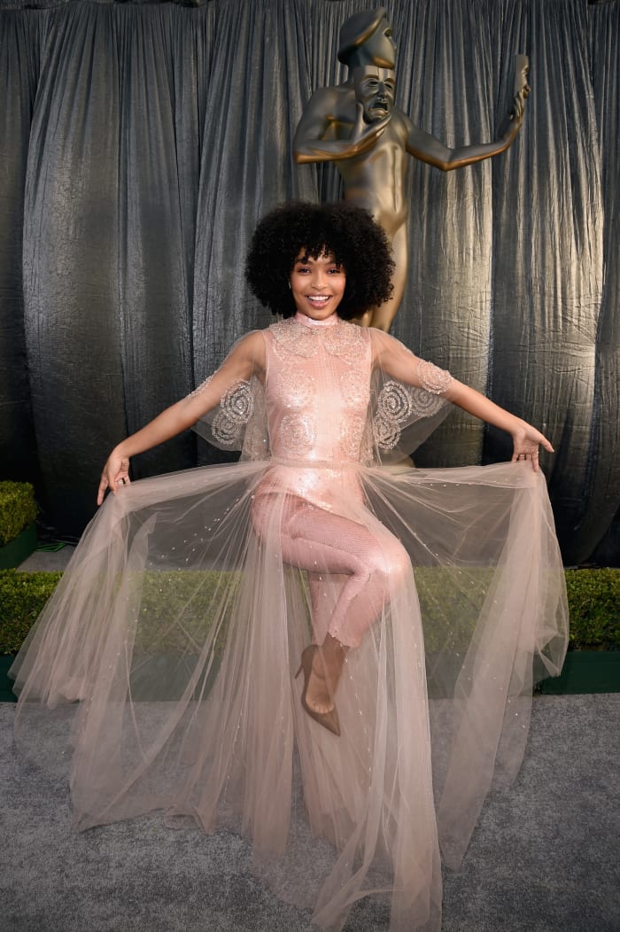 Yara Shahidi in Fendi Couture at the 2019 SAG Awards. Photo: Dimitrios Kambouris/Getty Images for Turner