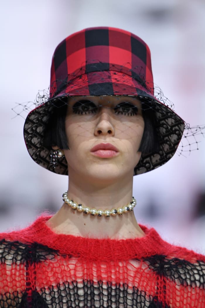 Dior Shows Its Own Version of Hat Hair and Doll Lashes for Fall 2019 ...