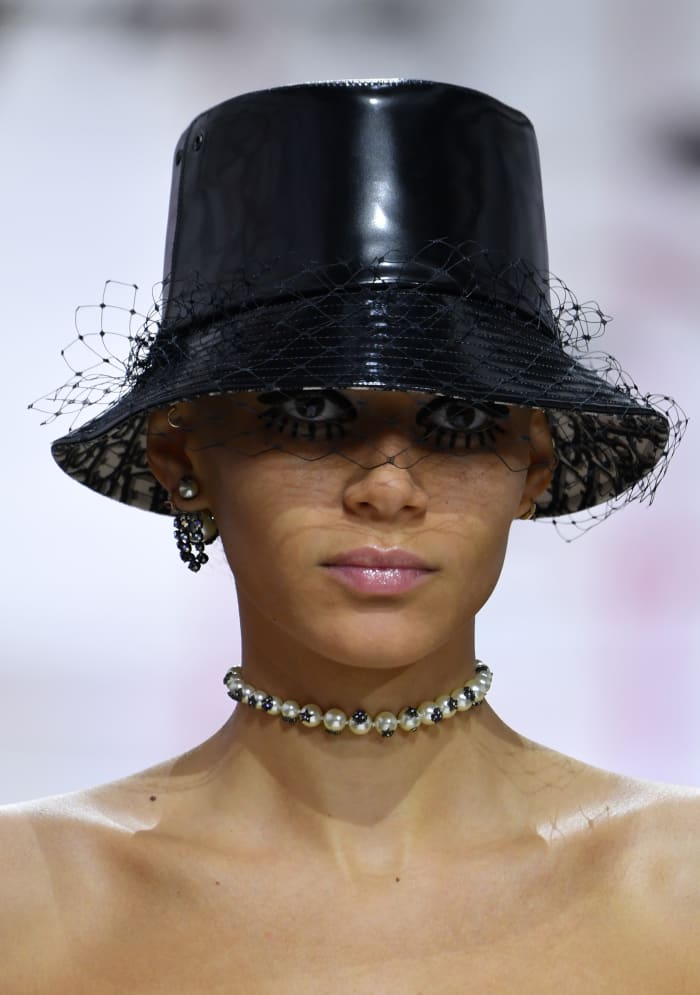 Dior Shows Its Own Version of Hat Hair and Doll Lashes for Fall 2019 ...