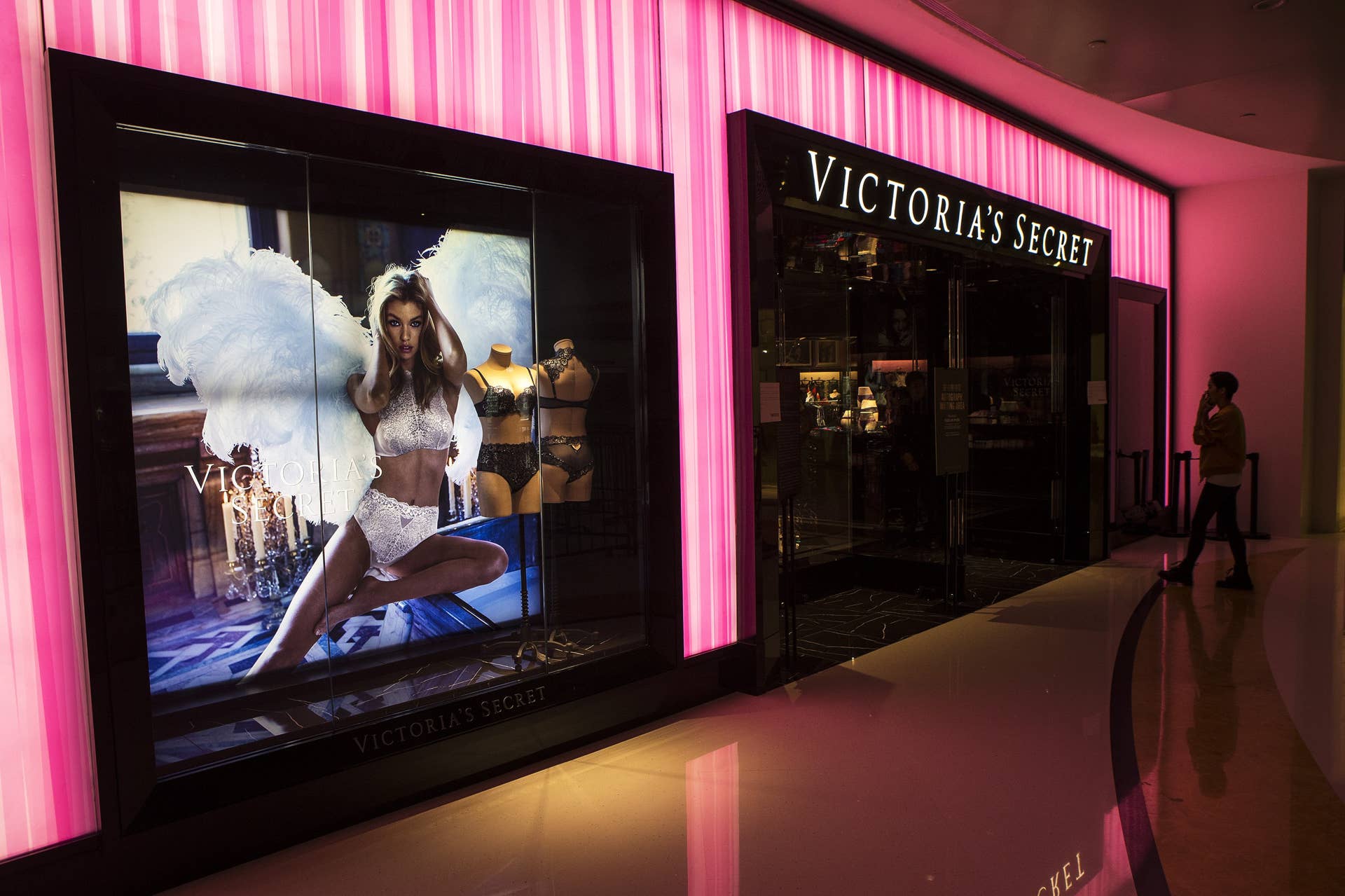 Victoria's Secret Store Closures: What's Happening?
