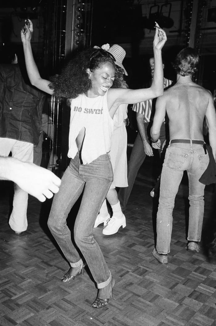 Great Outfits in Fashion History: Diana Ross in a Ripped Tee at Studio ...