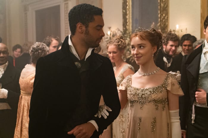 Simon, Duke of Hastings (Regé-Jean Page) and Daphne have a moment at the Danbury Ball.