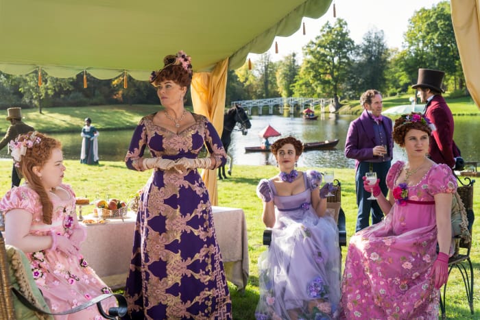 The Featheringtons: Penelope (Nicola Coughlan), Portia, Phillipa, Lord Featherington and Prudence.
