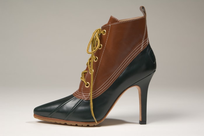 An item from the Museum at FIT's upcoming exhibition "Head to Toe."