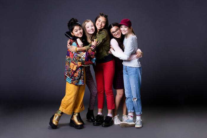 (L–R): Claudia, Stacy, Dawn, Mary Anne and Kristy. Also note: One of the rare times you will see shoes.