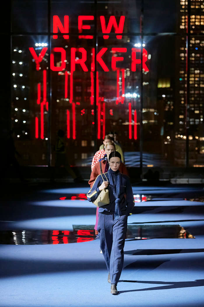 tory-burch-fall-2022-collection-review-34