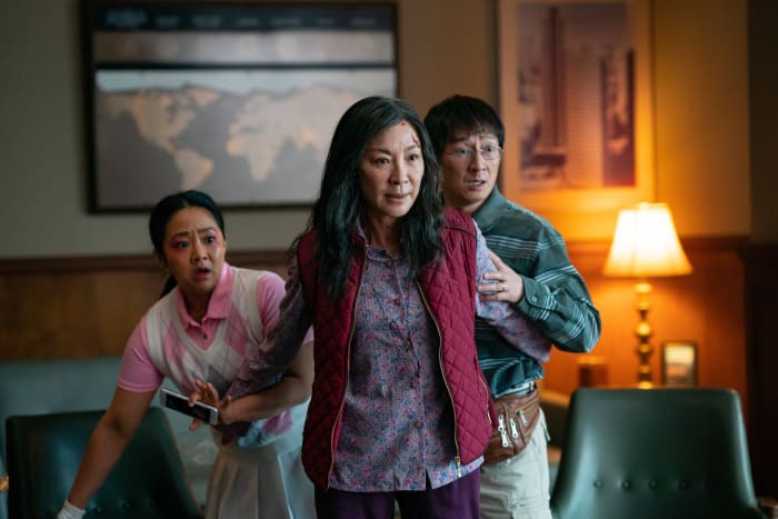 Joy (Stephanie Hsu), Evelyn (Michelle Yeoh) and Waymond (Ke Huy Quan).
