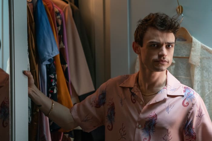 Max Wolfe (Thomas Doherty) in his colorful closet.