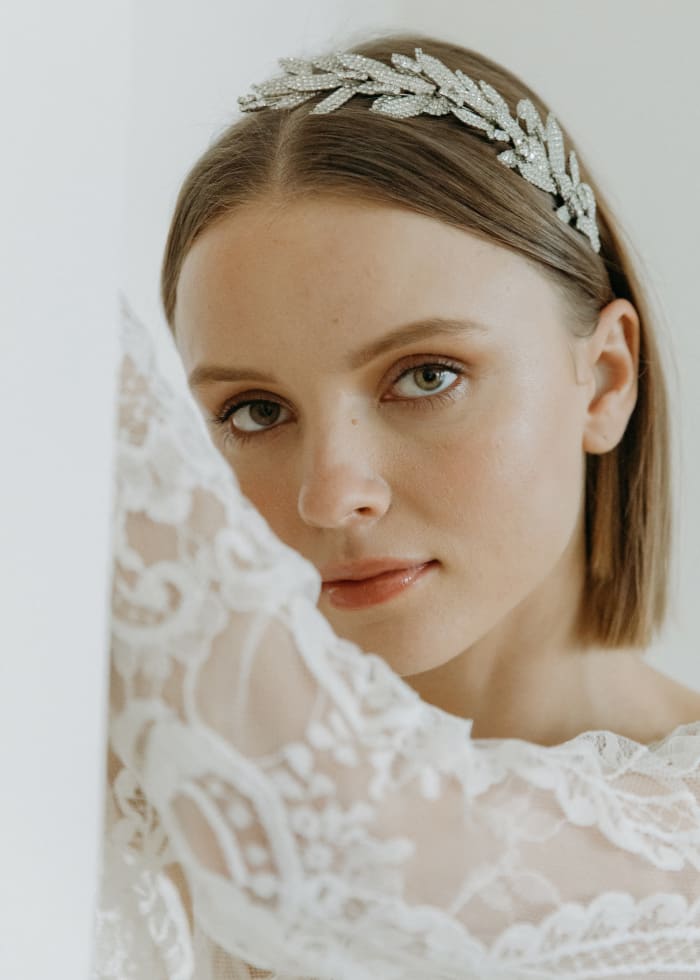 Jennifer Behr's 'Arielle' headband worn by Blair Waldorf for her wedding to Chuck Bass in the "Gossip Girl" finale.