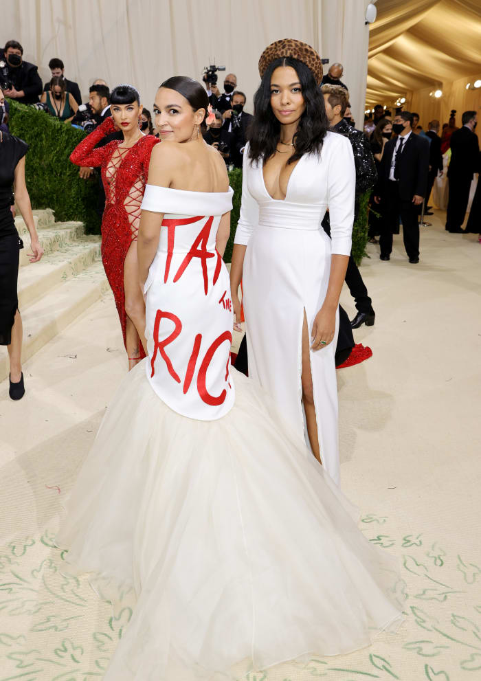 Alexandria Ocasio-Cortez Attends Her First Met Gala in a 'Tax the Rich ...