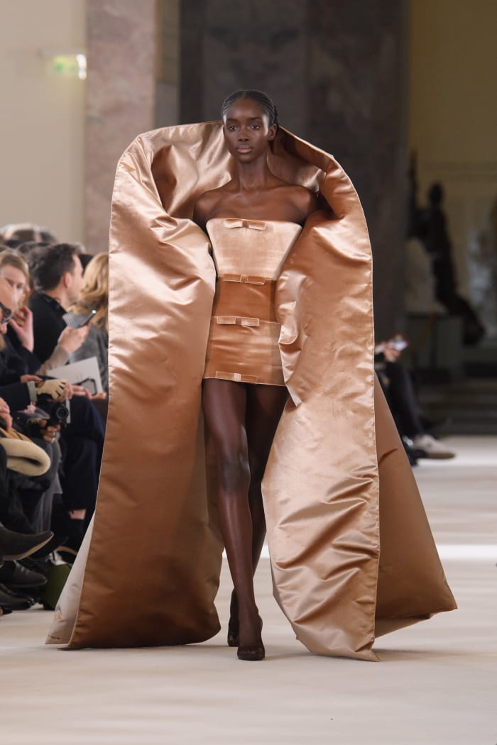 Schiaparelli Haute Couture look spring 2023 (32)