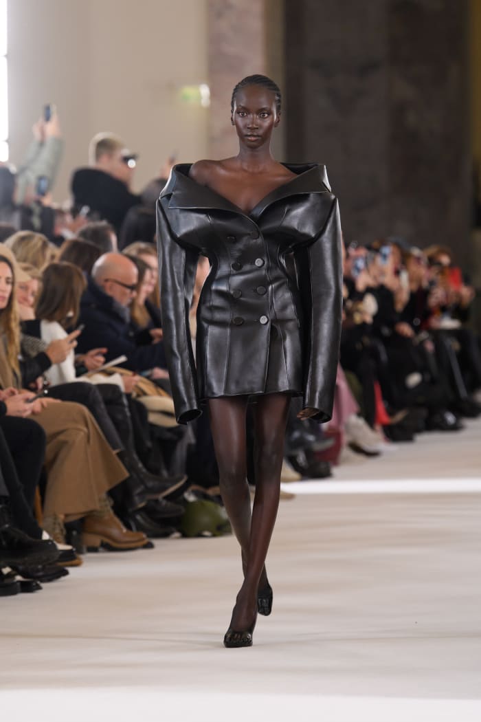 Schiaparelli Haute Couture look spring 2023 (29)