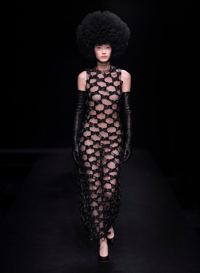 Valentino Haute Couture Spring 2023 (24)