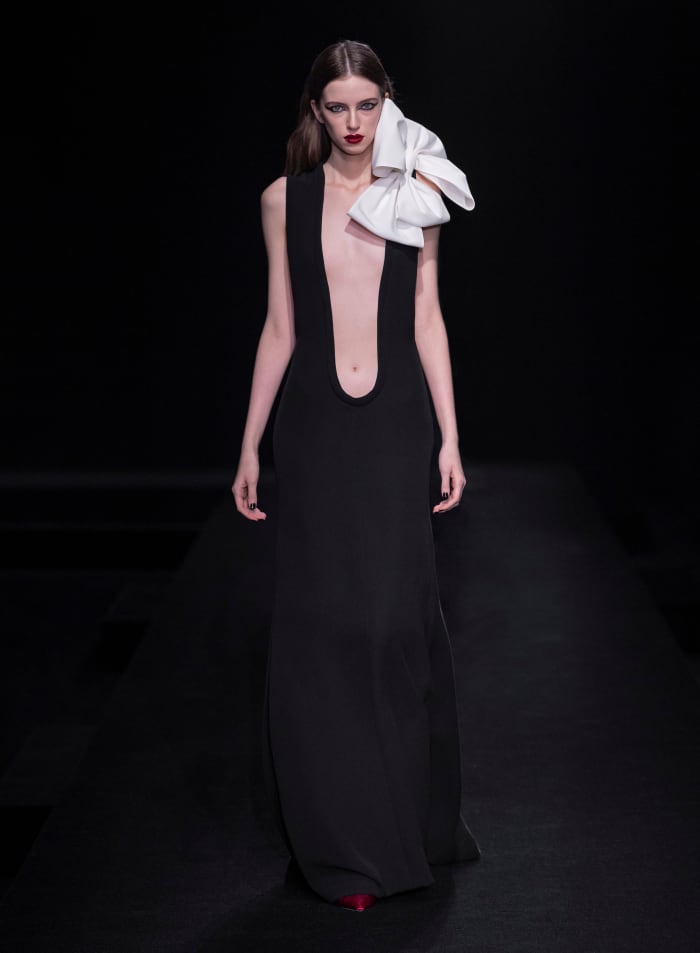 Valentino Haute Couture Spring 2023 (29)